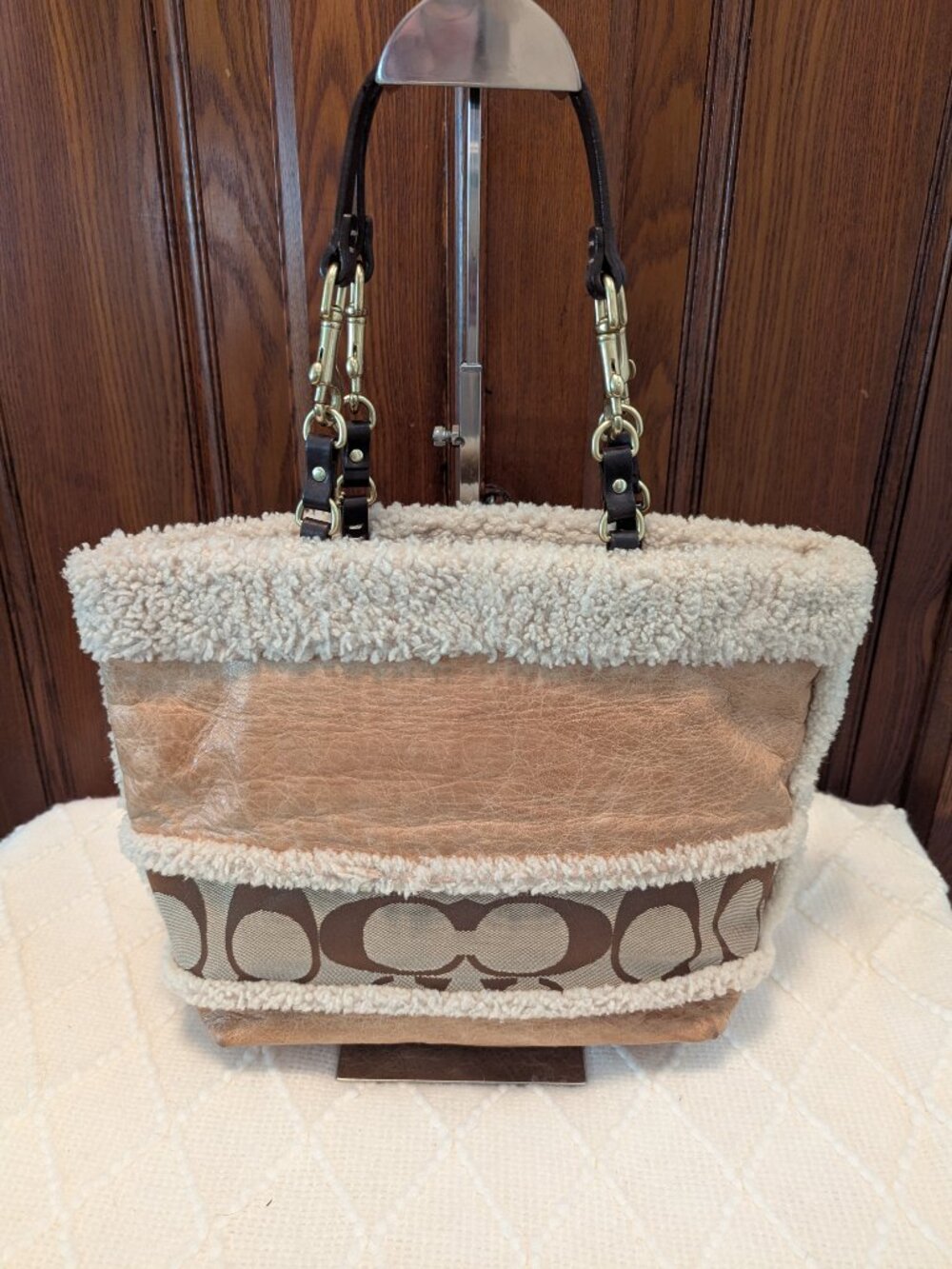 Coach Vintage 2006 Hamptons Shearling Signature Tote F06S-10393 - Picture 3 of 11